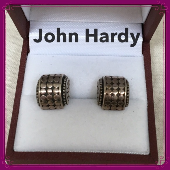 John Hardy Jewelry - 🔴Authentic John Hardy Stud Earrings 💖🔴